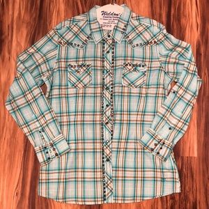 Women’s ARIAT Button Up Shirt